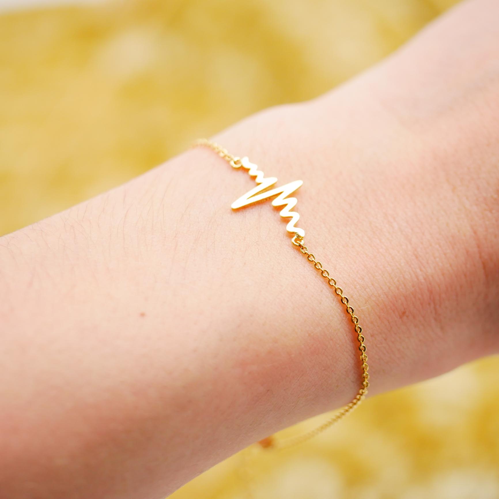 "Fine Filigré" Armband, Anhänger "heartbeat" gold