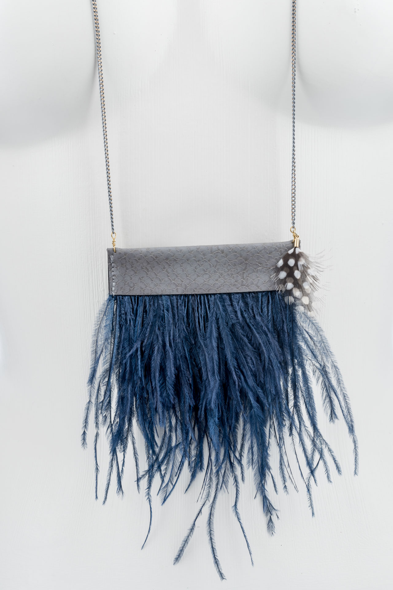 "Boho" lange Kette mit Federn - dark blue