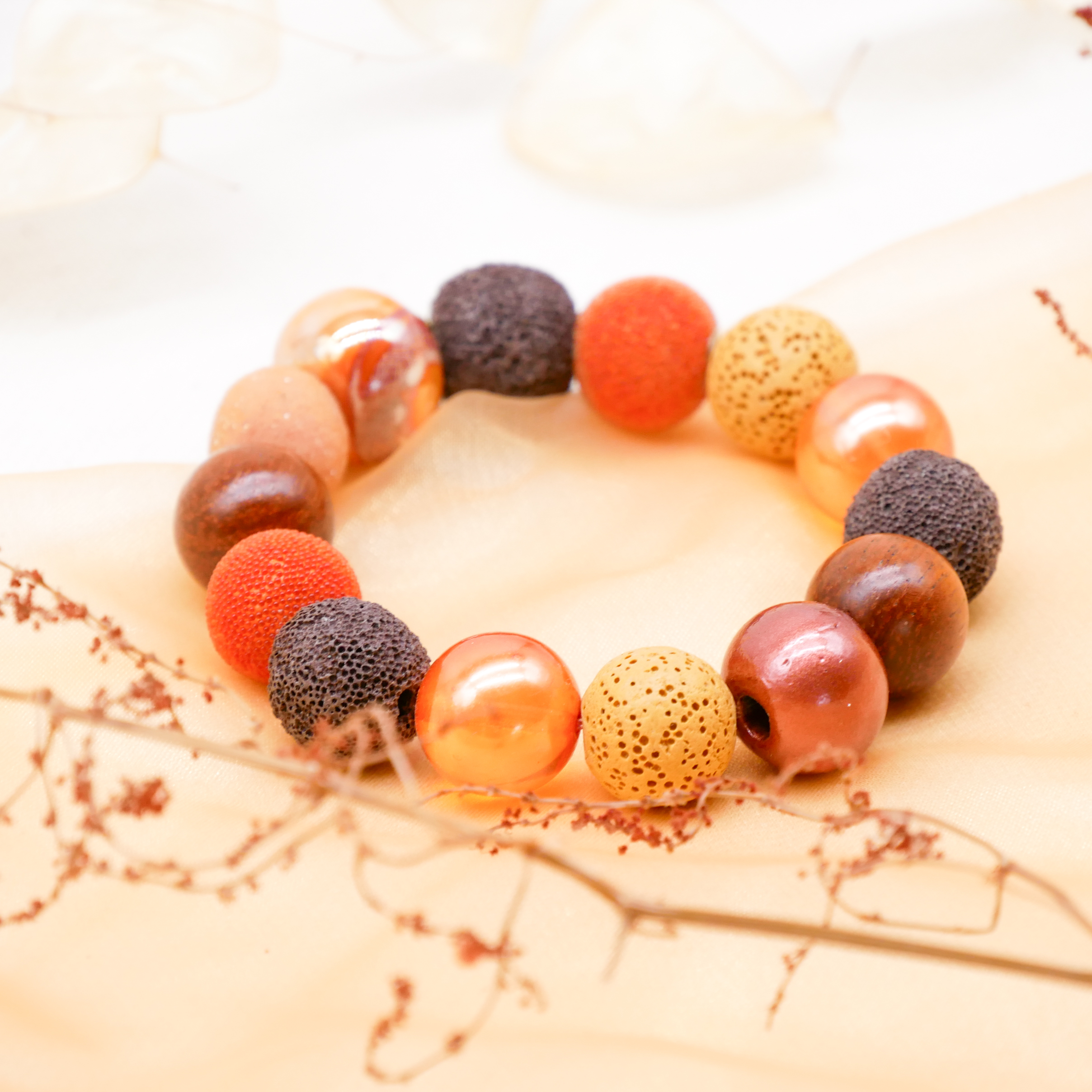 Armband auf Gummi zu "Bollywood", braun-orange