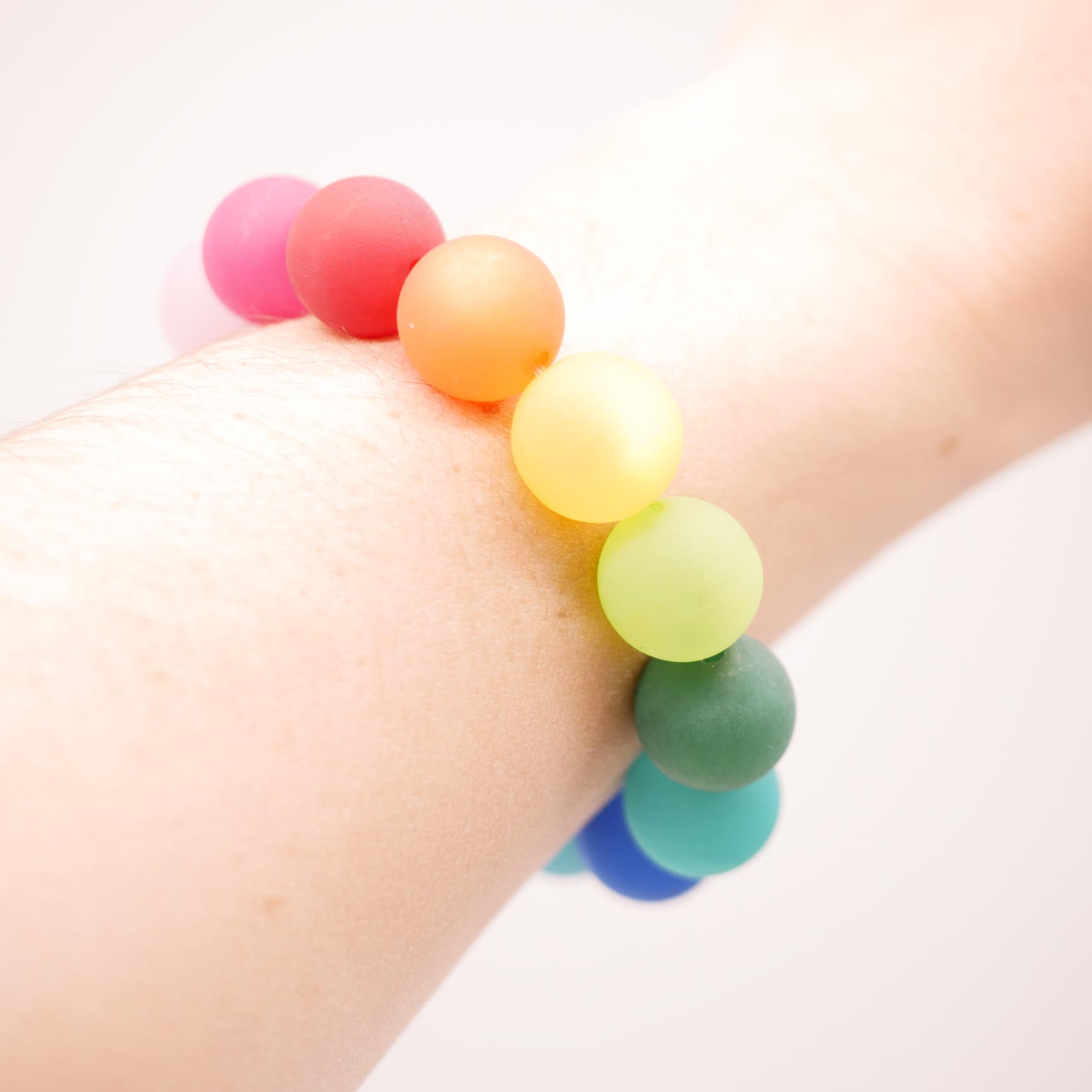 "Color Explosion" Armband mit Polaris-Perlen - Regenbogen