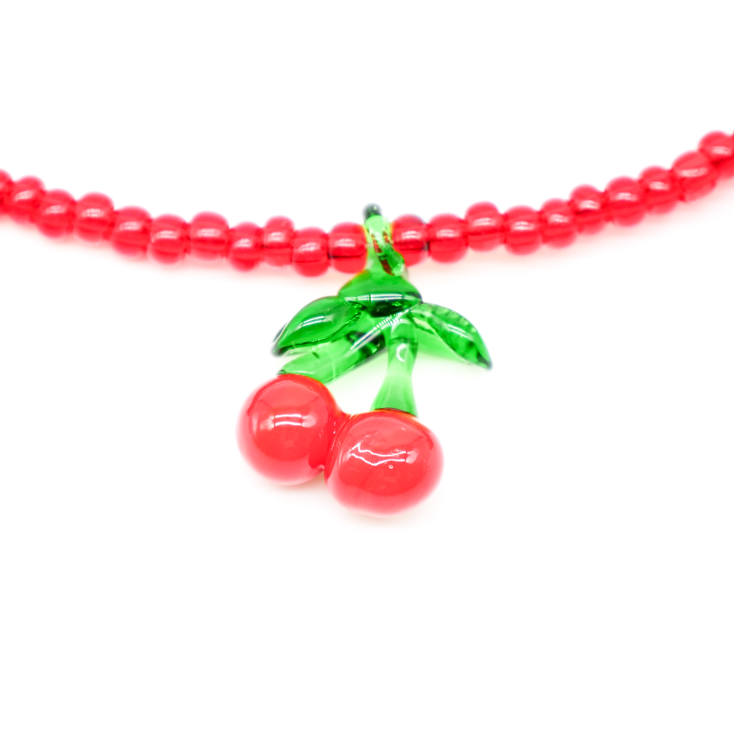 "Summer Feeling", Kette rote Glasperlen mit Anhänger Cherry und Strawberry