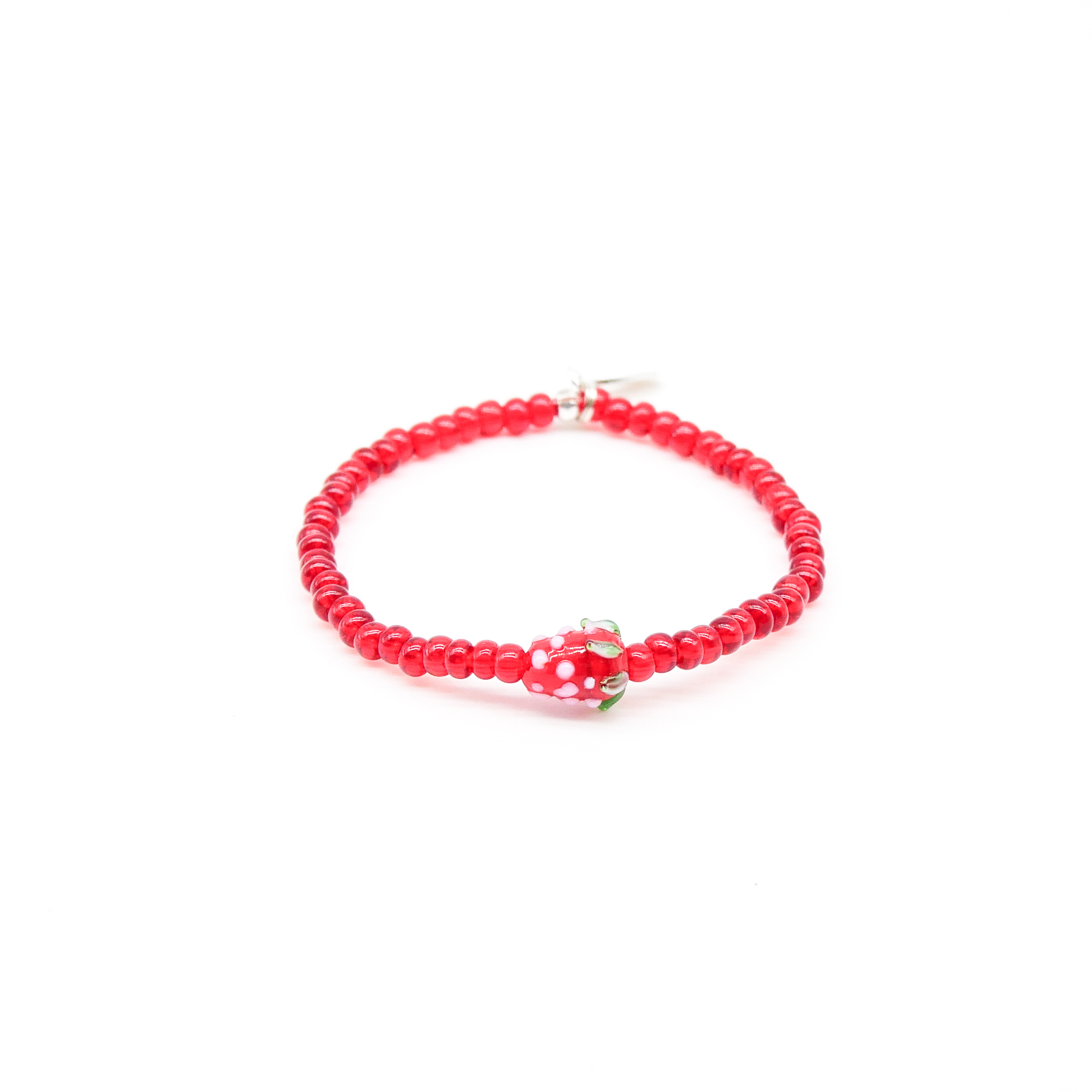 "Summer Feeling", Armband auf Gummi rote Glasperlen mit kleiner Erdbeere