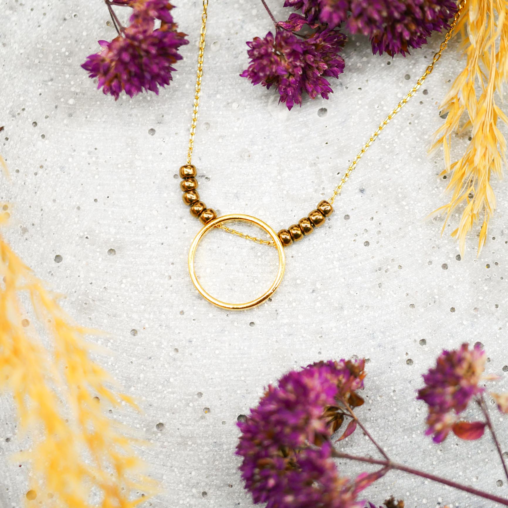 "Fine Filigré" feine kurze Metallkette, Circle mit Rocaillesperlen - kupferfarben, vergoldet