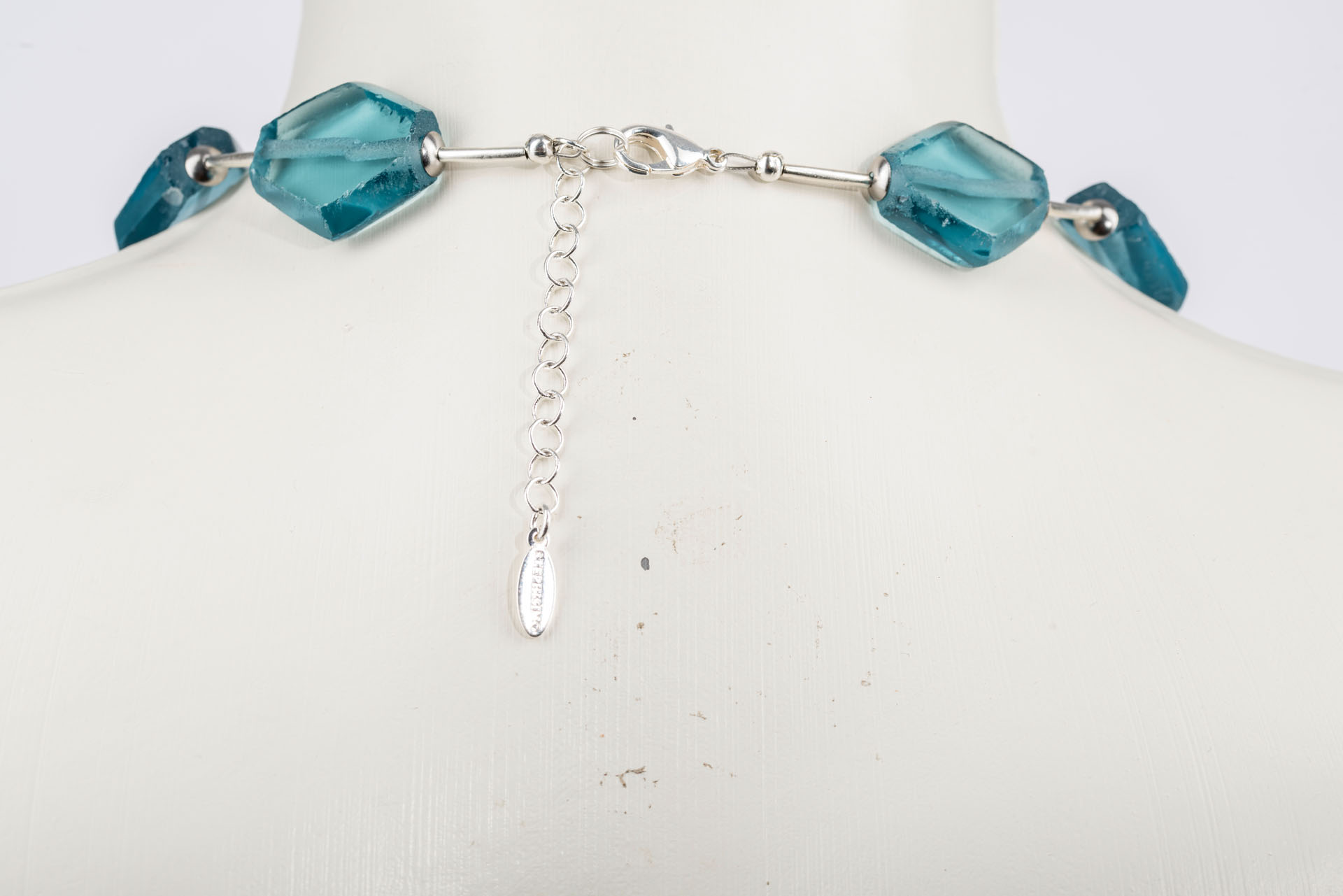 "Java" kurze Kette mit Glassechsecken - aquamarine