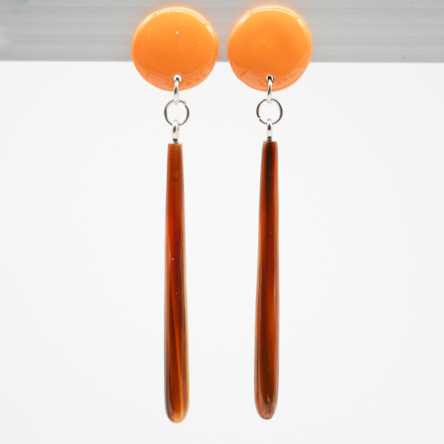 "Craft Art" Ohrstecker XXL Tropfen, braunes Horn, Lack helles Orange